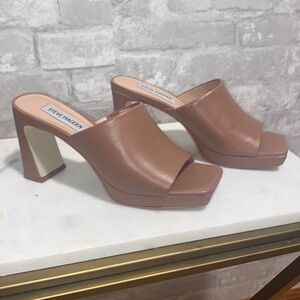 STEVE Madden Dedicate Blush Leather Heels